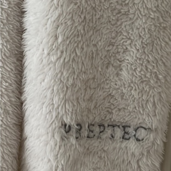 LAUREN JAMES Preptec Sherpa Pullover - Picture 4 of 8